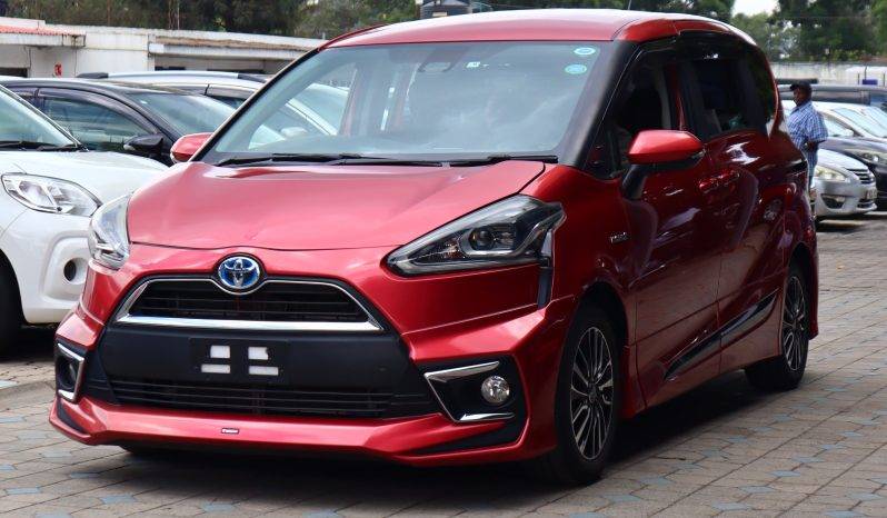 Toyota Sienta Hybrid